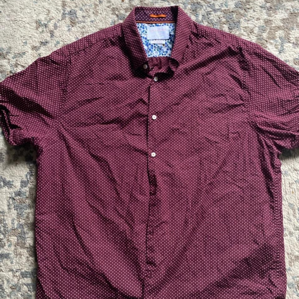 Men's patterned button down